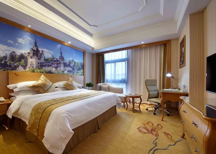 Vienna International Hotel Shanghai Baoshan Pangu Road