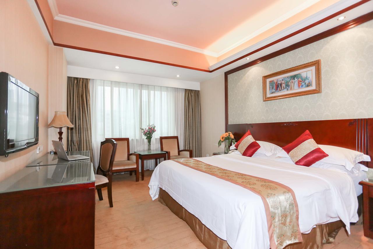 Vienna International Baoshan Pangu Road Hotel