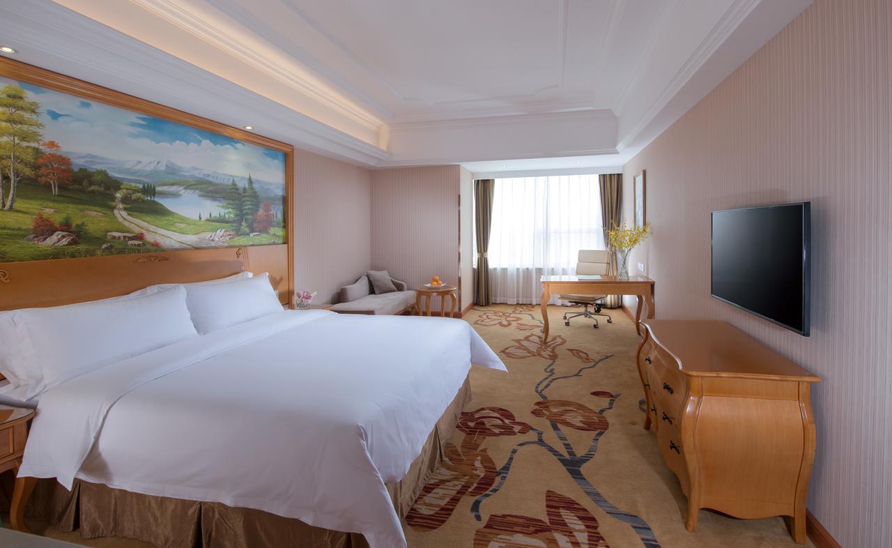 Vienna International Baoshan Pangu Road 3* Shanghai