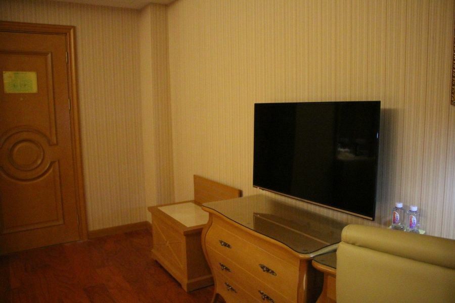 Vienna International Baoshan Pangu Road
